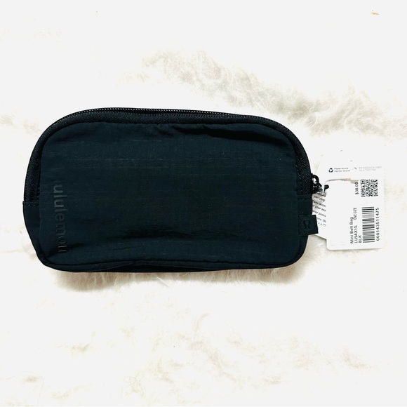 Lululemon Mini Belt Bag black. - Picture 1 of 5